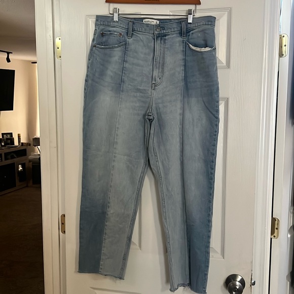 Abercrombie and Fitch ankle straight ultra high-rise size 16 - Picture 1 of 2